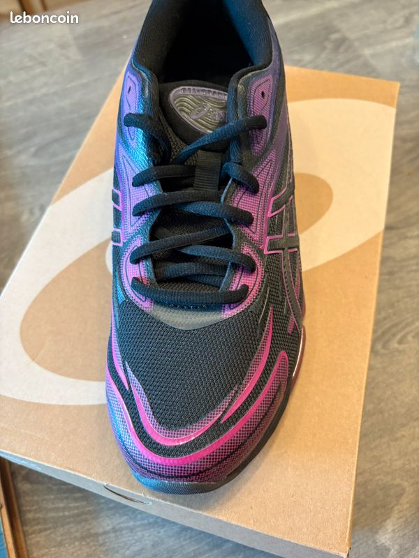 ASICS Gel-Quantum 360 VIII – Coloris Black/Pink Glo (violet/rose