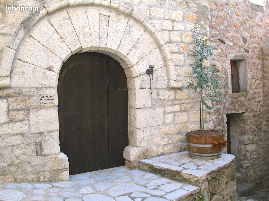 Maison 11 pièces 200 m² · à Balazuc · 200 m² · 363 000 €