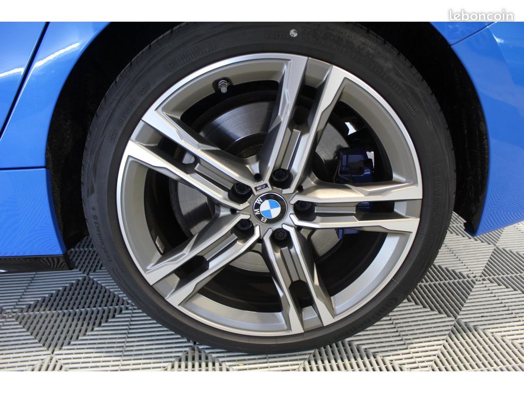 BMW SERIE 1 135i xDrive - BVA Sport BERLINE F40 M Performance (image 27)