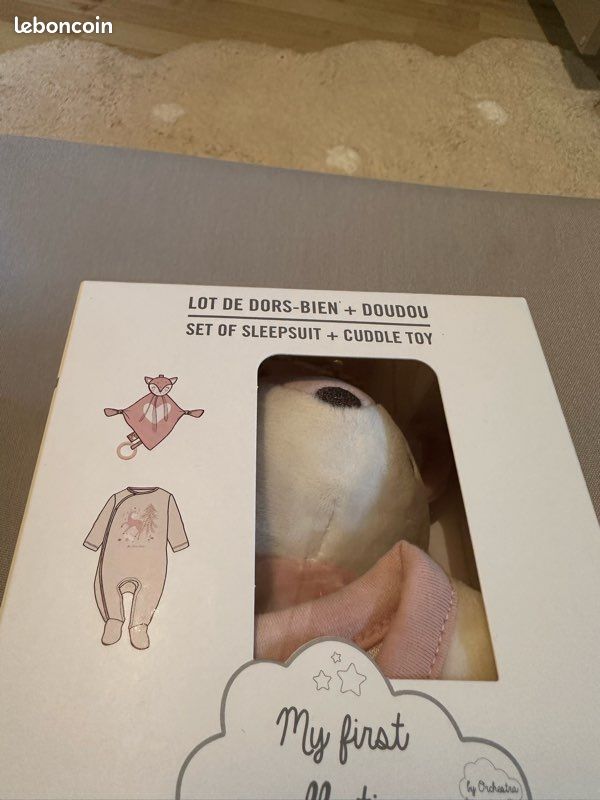 Pyjama neuf Vêtements bébé