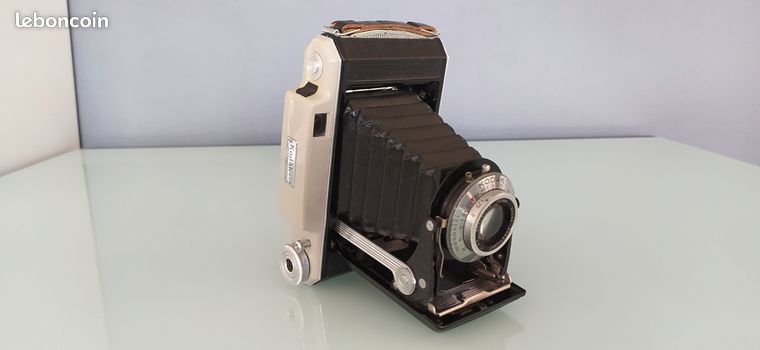 Ancien appareil photo vintage Kodak - Label Emmaüs