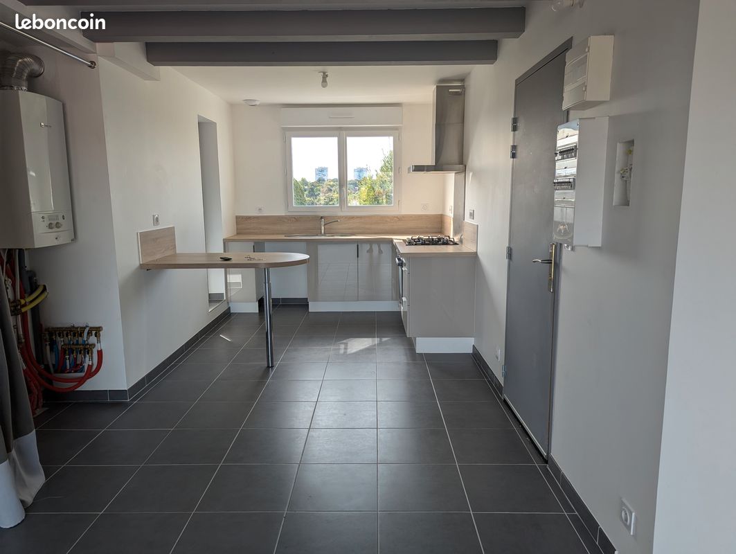Appartement 4 pièces 116 m² · à Niort · 116 m² · 1 070 €/mois