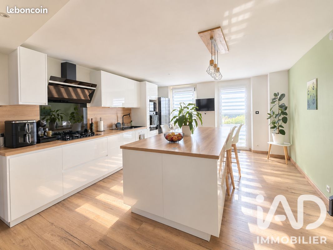 Maison 4 pièces 130 m² · à Launois-sur-Vence · 130 m² · 157 500 €