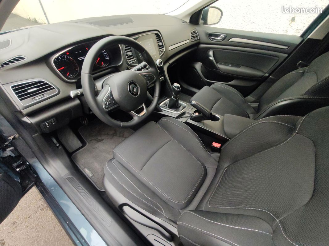 Renault Mégane IV Berline TCe 115 (image 3)
