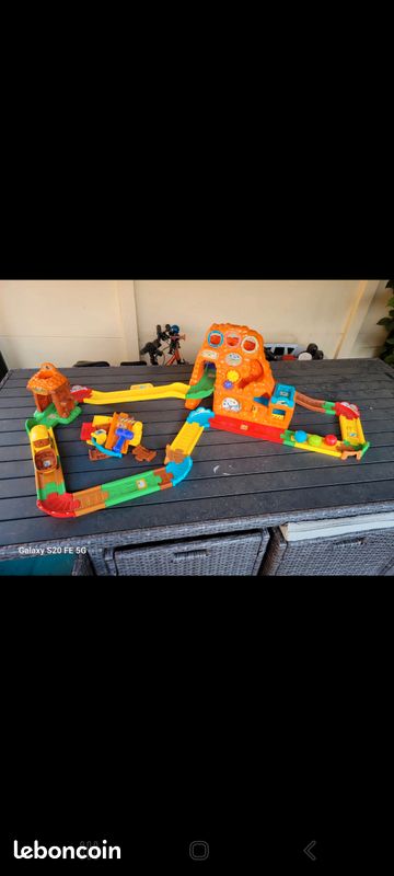Tut tut train (image 1)