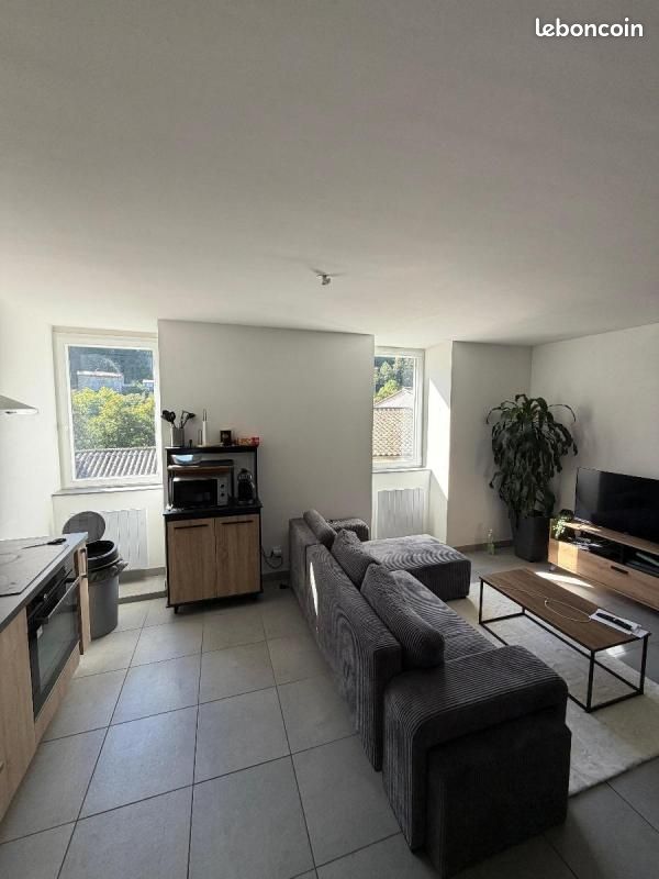 Appartement 4 pièces 80 m² · à Chambonas · 80 m² · 685 €/mois