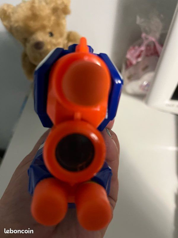 Pistolet nerf fire strike en parfait état (image 2)