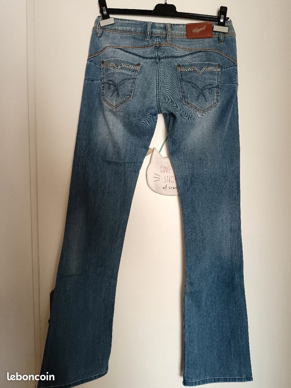Jean's femme kaporal (image 2)