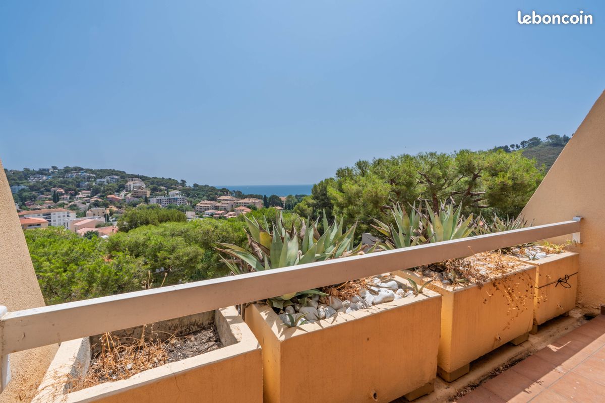 Appartement 2 pièces 46 m² · à Saint-Mandrier-sur-Mer · 46 m² · 273 000 €