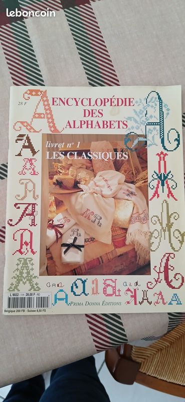 Toute la broderie Alphabets Initiales Société Générale E.G.E Lot de 3