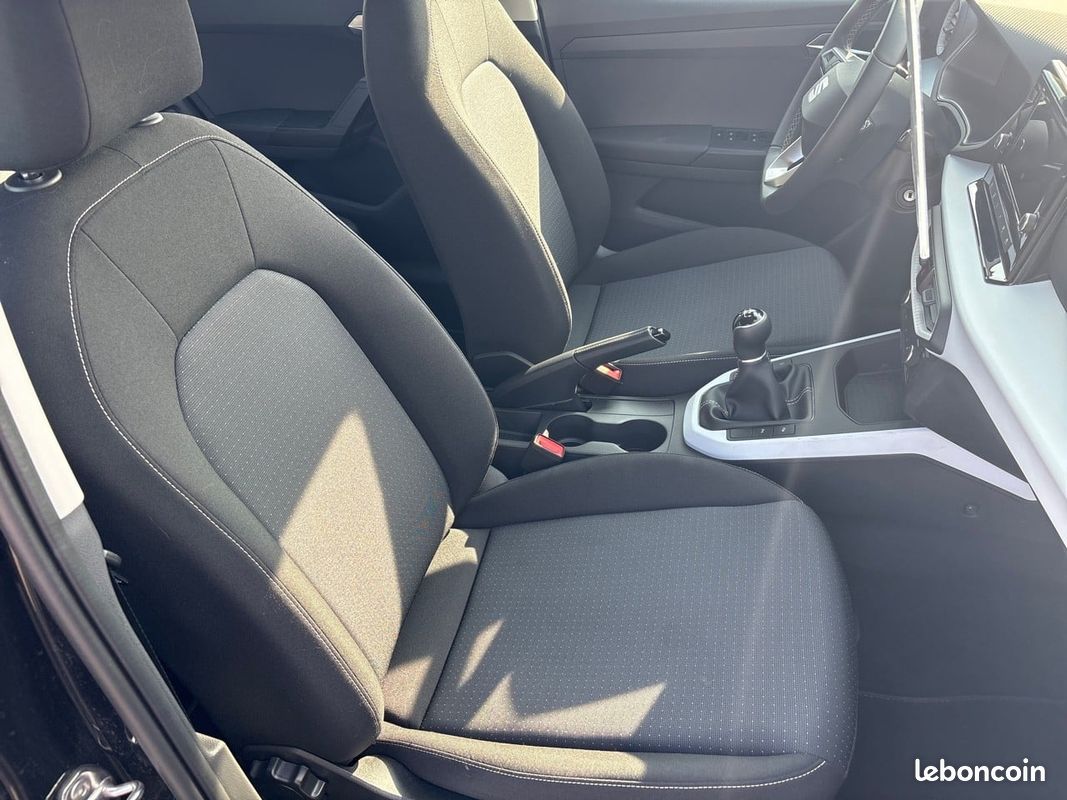 SEAT Arona 1.0 TSI 95 ch Start/Stop BVM5 Copa (image 18)