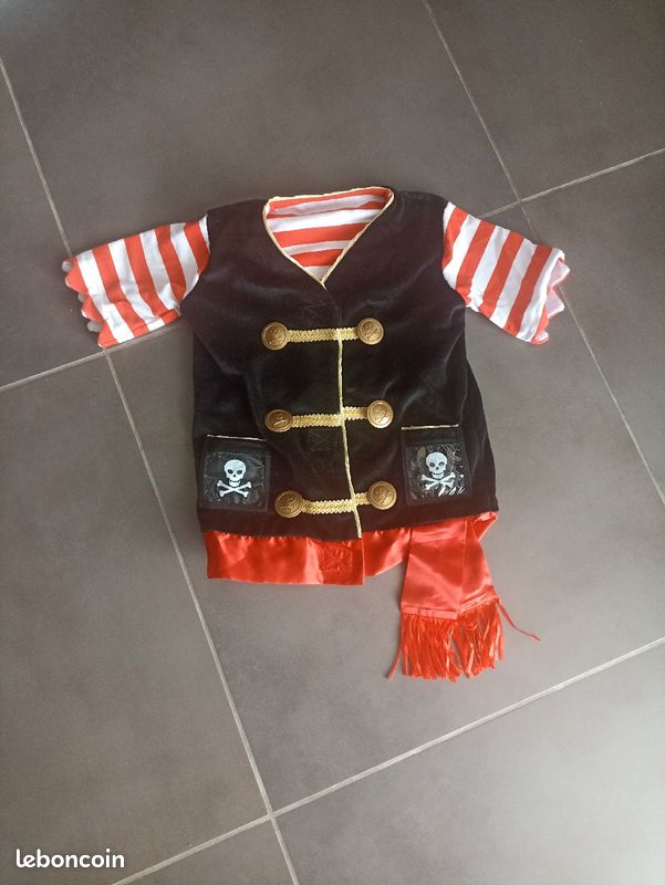 Déguisement pirate garçon (image 1)