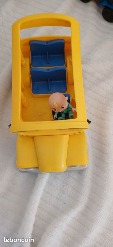 Bus scolaire cocomeleon (image 1)