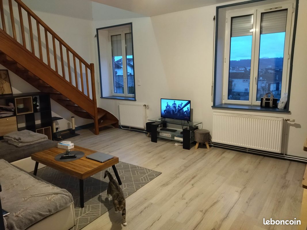 Appartement 3 pièces 71 m² · à Charmes · 71 m² · 550 €/mois