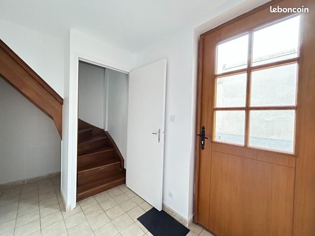 Appartement 2 pièces 42 m² · à La Ferté-Saint-Aubin · 42 m² · 575 €/mois