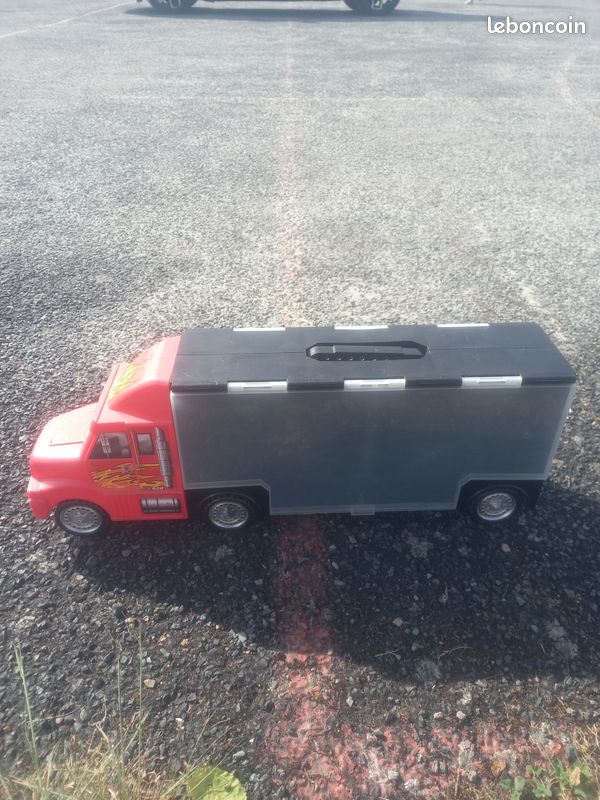 Camion de rangement de petite voitures (image 1)