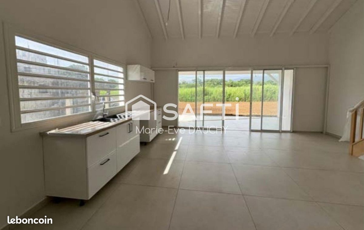 Maison 4 pièces 88 m² · à Petit-Bourg · 88 m² · 1 600 €/mois