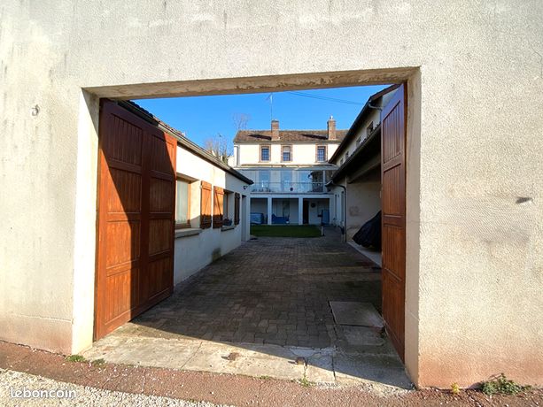 Maison 6 pièces 214 m²