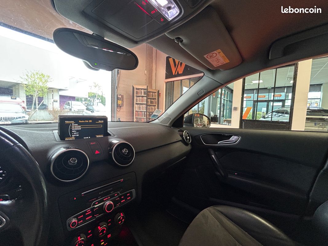 Audi a1 sportback 1.6 tdi 115 business line s-tronic bva (image 28)