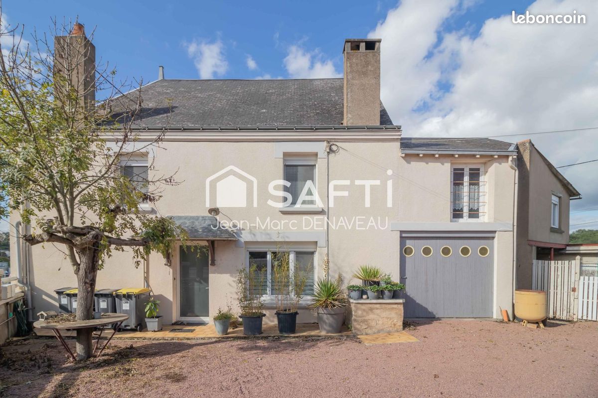 Maison 9 pièces 221 m² · à Thouars · 221 m² · 189 000 €