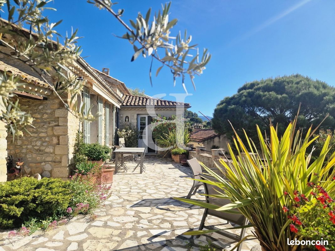 Maison 5 pièces 117 m² · à Nyons · 117 m² · 445 000 €