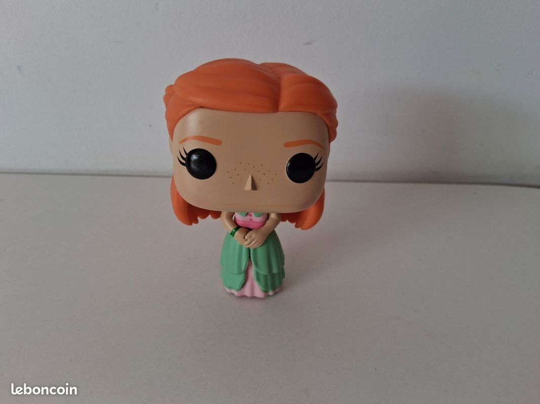 Figurine Funko Pop Harry Potter - Ginny Weasley (Bal de Noël) N°92 (image 1)