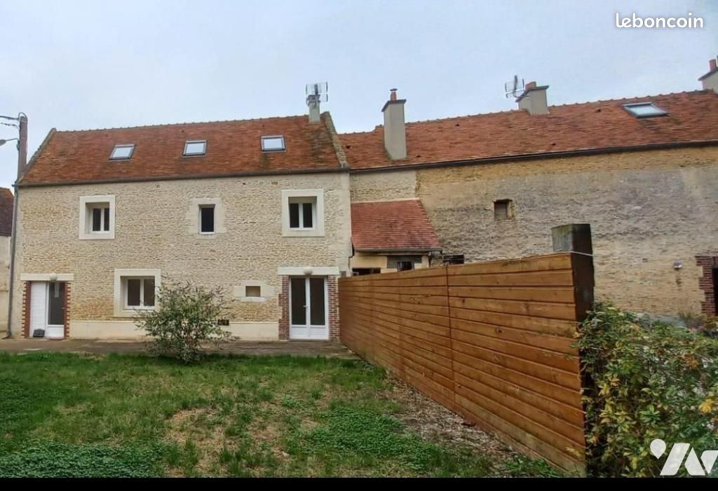 Maison 5 pièces 94 m² · à Morteaux-Couliboeuf · 94 m² · 660 €/mois