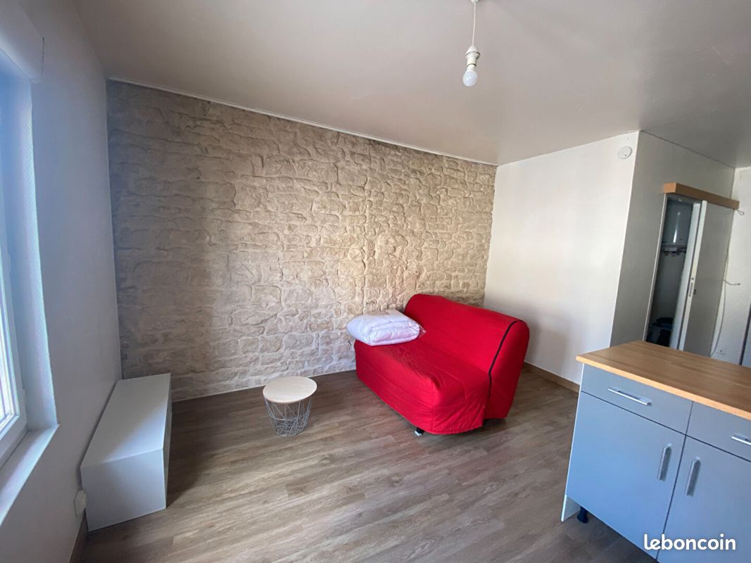 Appartement 1 pièce 31 m² · à Niort · 31 m² · 460 €
