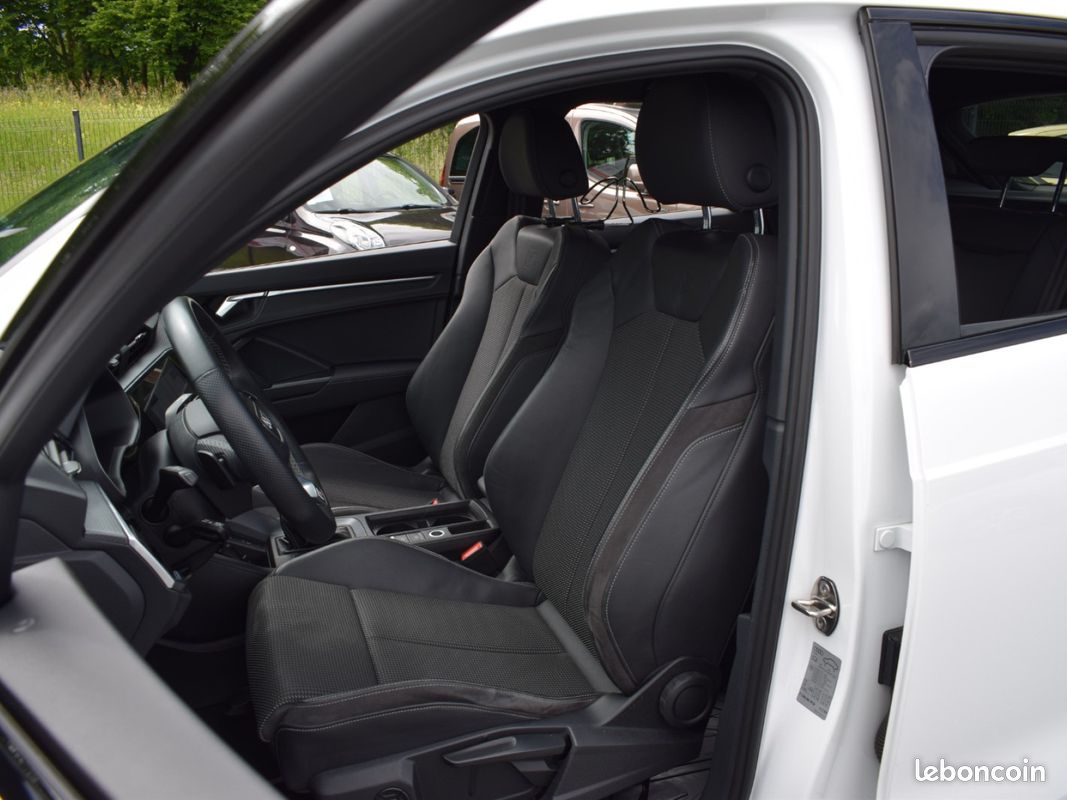 AUDI Q3 35 TDI 150 CV S-LINE S-TRONIC / 1ère MAIN / CROCHET D'ATTELAGE / PACK BLACK (image 10)