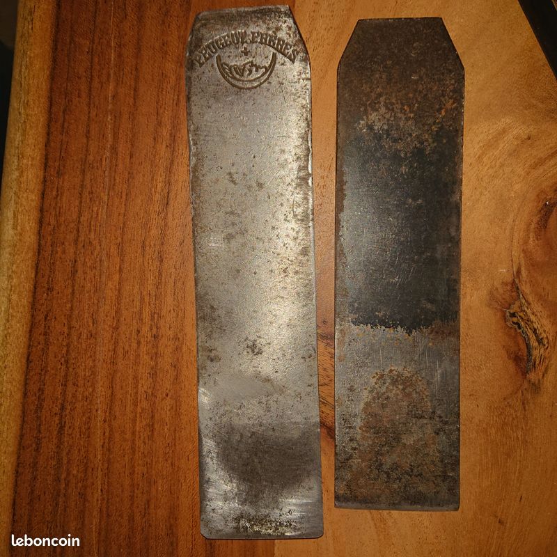 Fer et contrefer rabot Peugeot Frères (image 1)