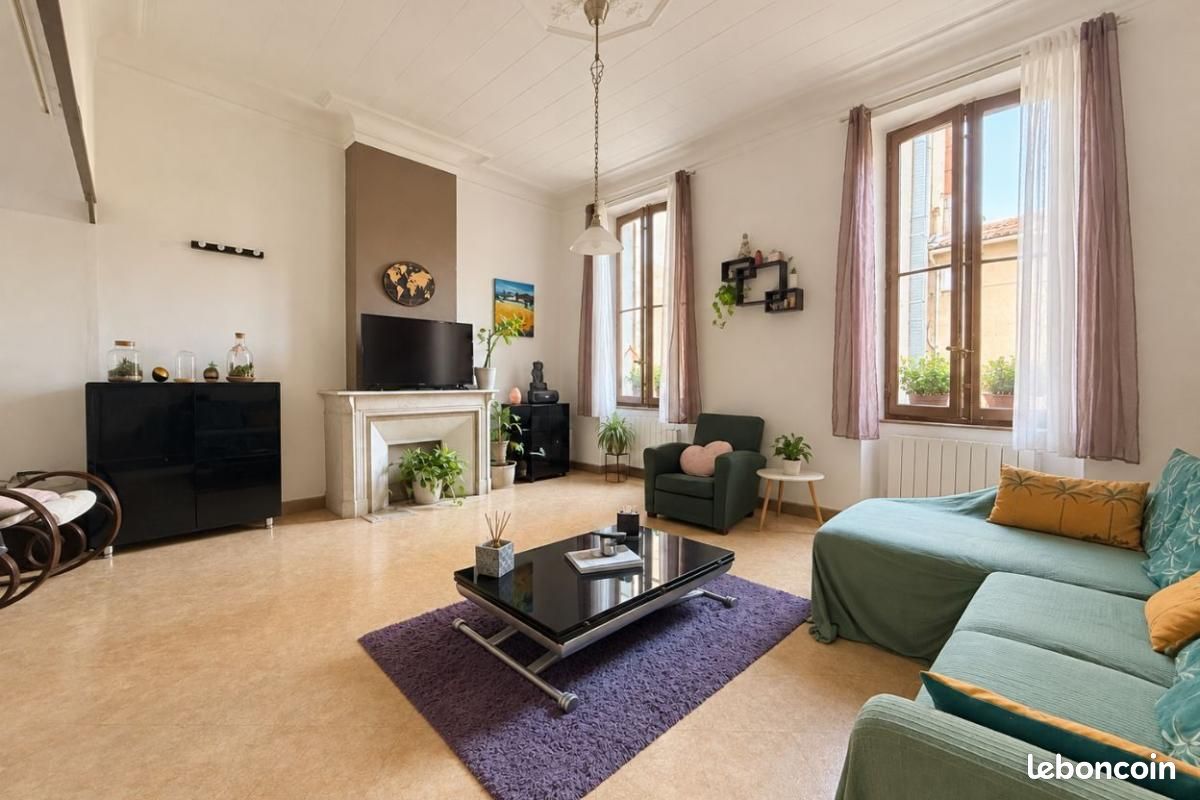 Appartement 2 pièces 84 m² · à Marseille · 84 m² · 260 000 €