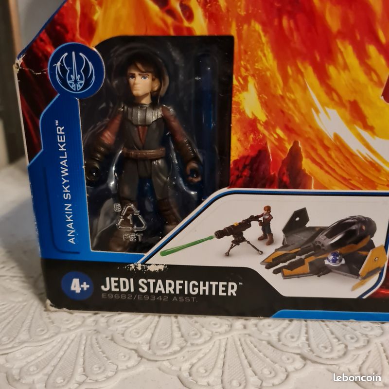 NEUF Star Wars Anakin Skywalker Jedi Starfighter 2020 Mission (image 2)