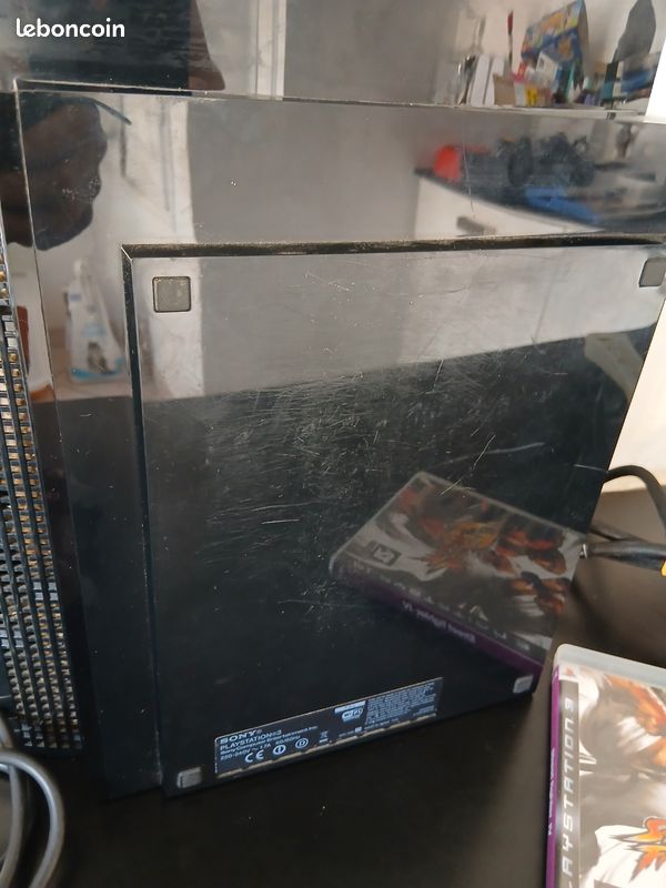 Ps3 fat avec un jeu et une manette (image 7)