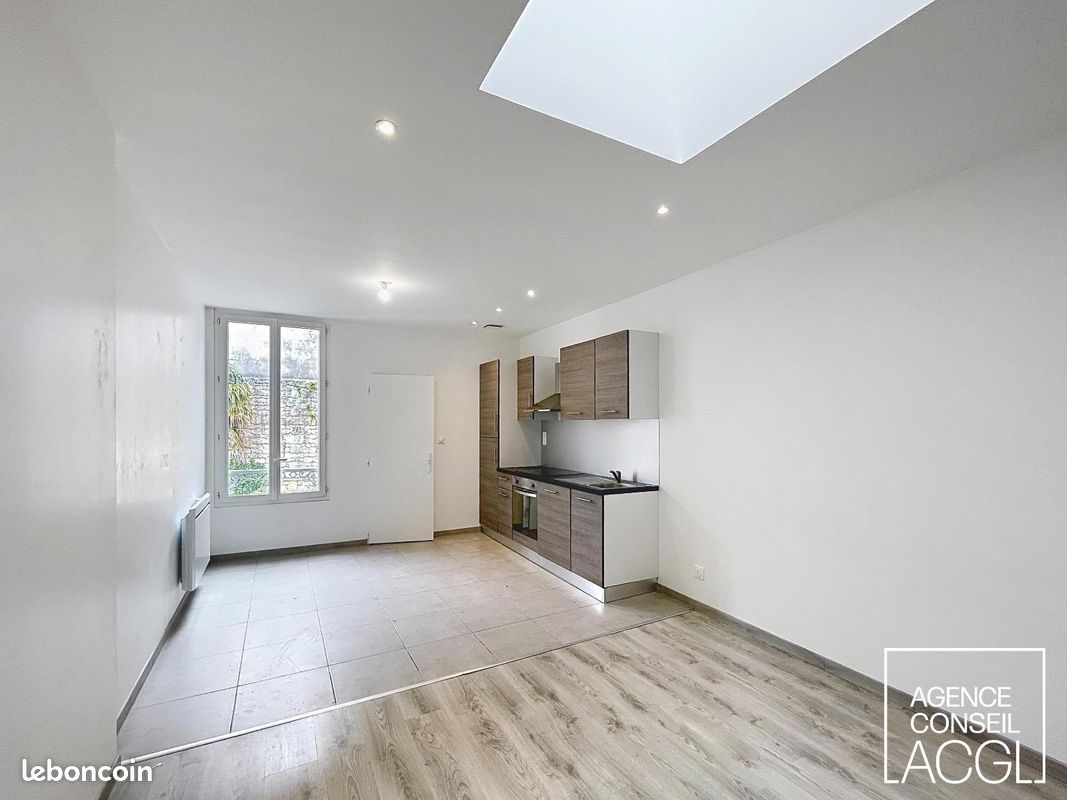 Appartement 3 pièces 49 m² · à Bordeaux · 49 m² · 907 €/mois