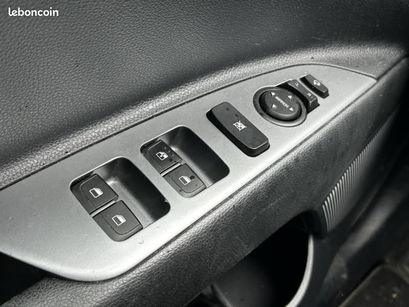 Kia Stonic 1.0 T-GDi 120ch MHEV GT Line (image 26)