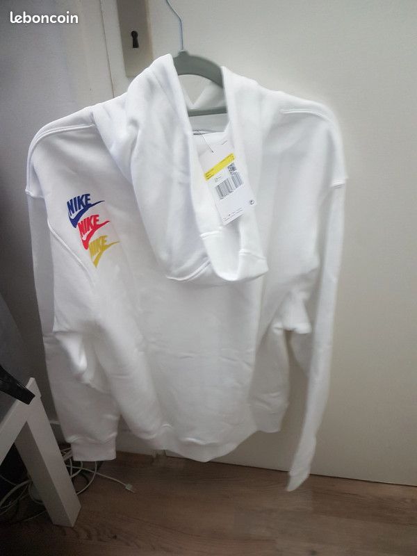 Sweat Nike neuf (image 2)