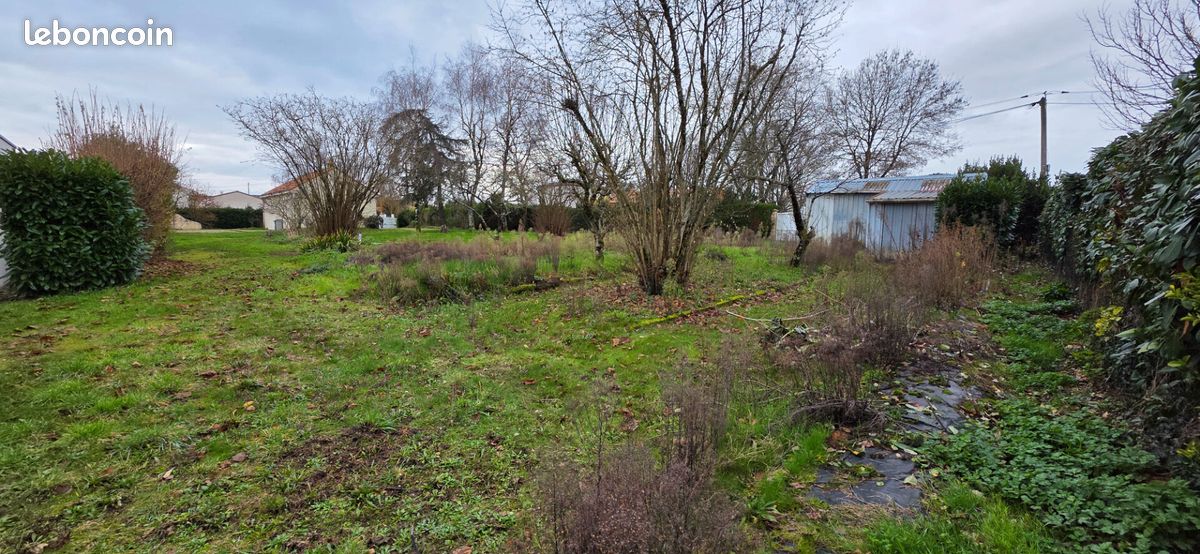 Terrain 567 m² SAINTE PAZANNE (image 3)
