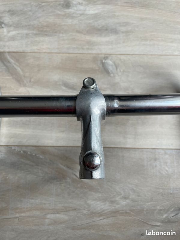 Guidon Complet / Handlebar - PIVO Royat 63130 Sport - Loisir