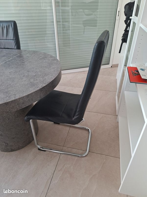 Table et chaises (image 8)