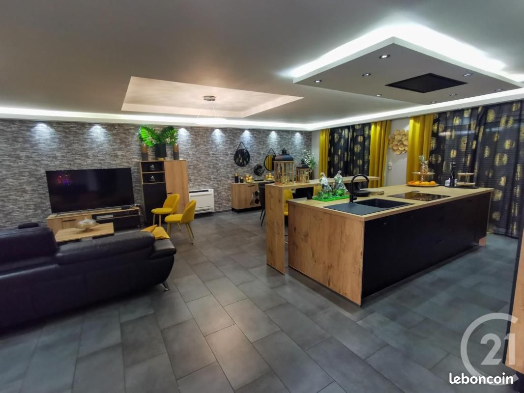 Maison 6 pièces 147 m² · à Grenade · 147 m² · 421 000 €