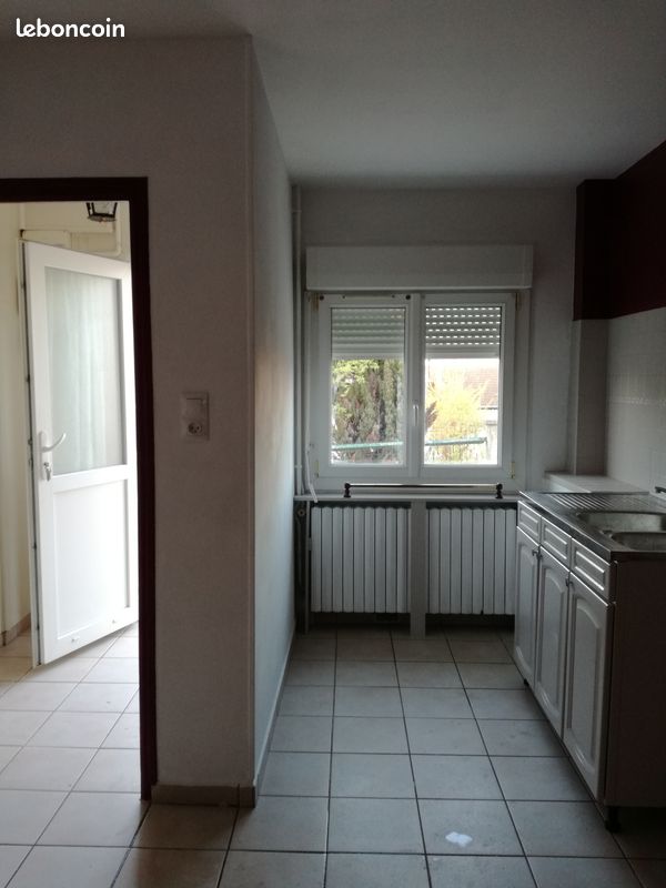 Appartement 5 pièces 90 m² · à Montluçon · 90 m² · 550 €/mois
