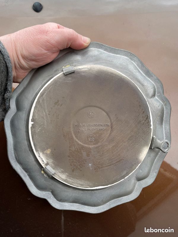 Assiette décorative : porteur d'eau (image 2)