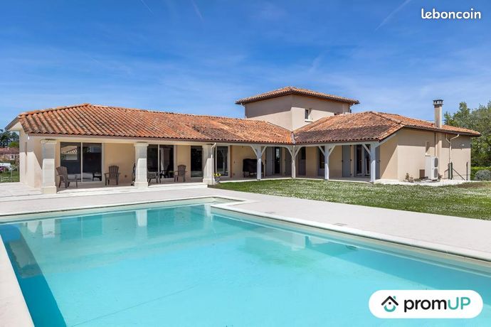 Maison 7 pièces 234 m²