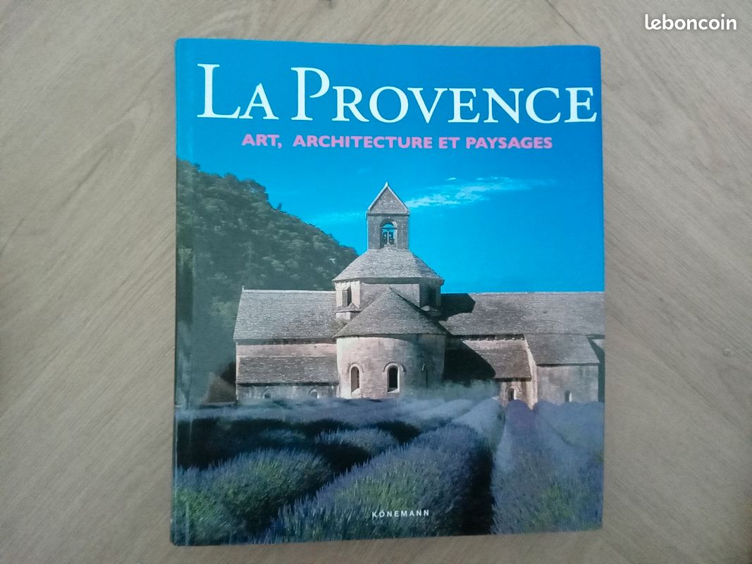 Livre La Provence Art, architecture et paysages (image 1)