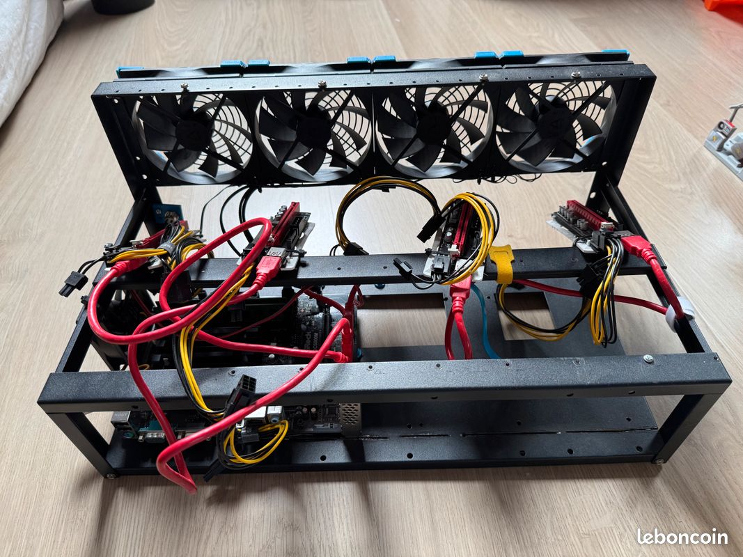 Rig de Minage pour 4 Cartes Graphiques - Bon état - Ordinateurs