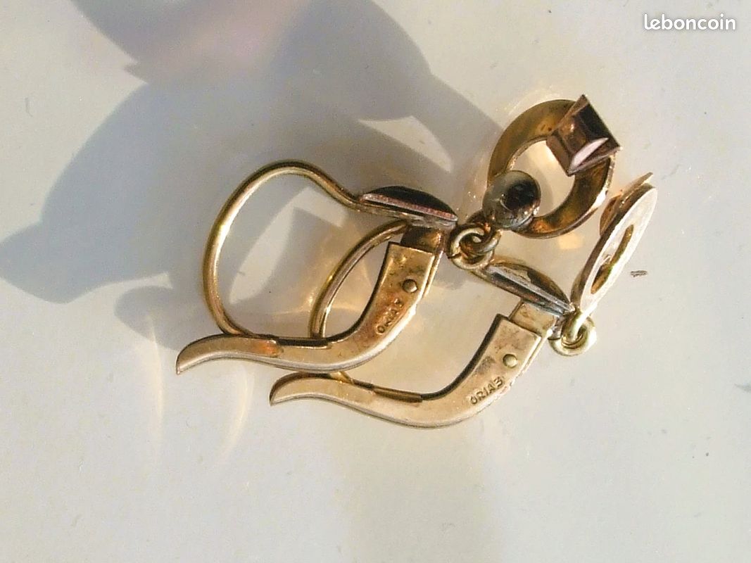 Boucles D'Oreilles En Diamant Naturel Rond Émeraude En Or Jaune 14k
