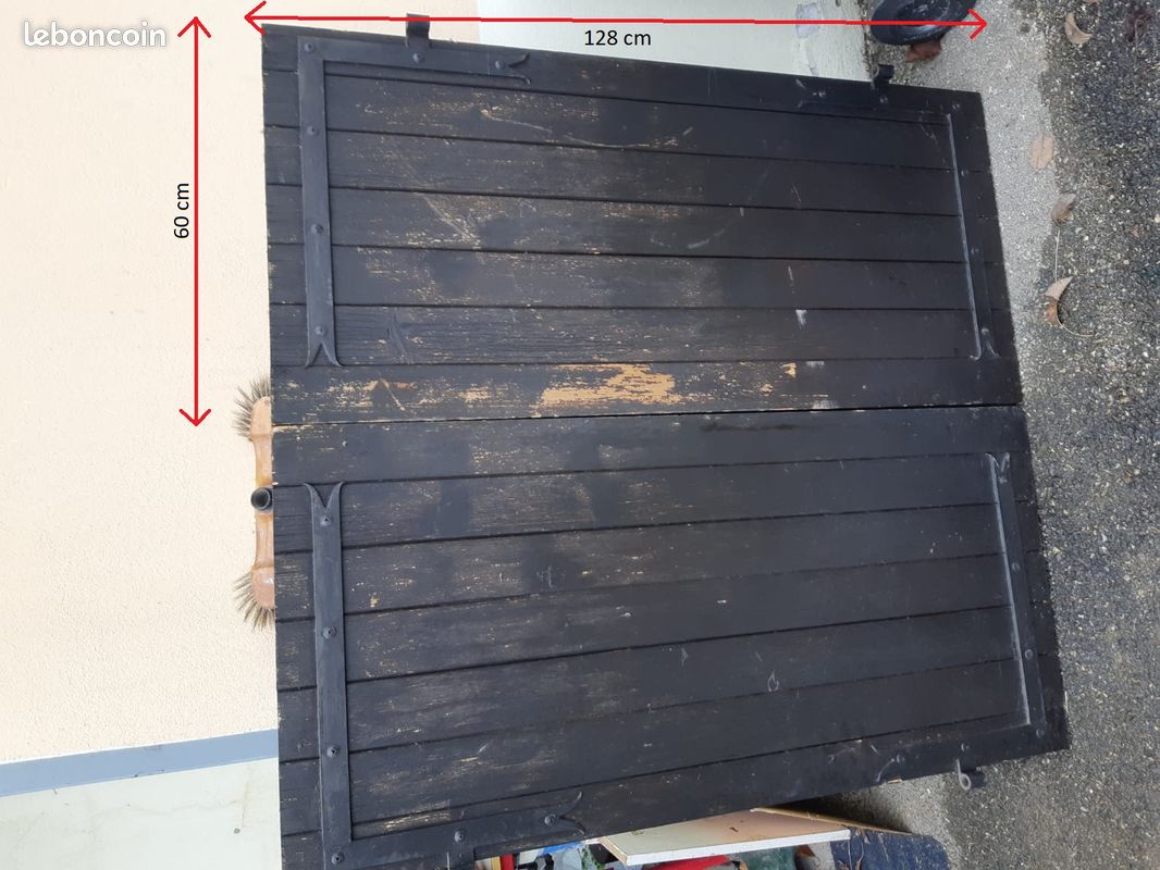 Volets battants dauphinois en bois (image 3)