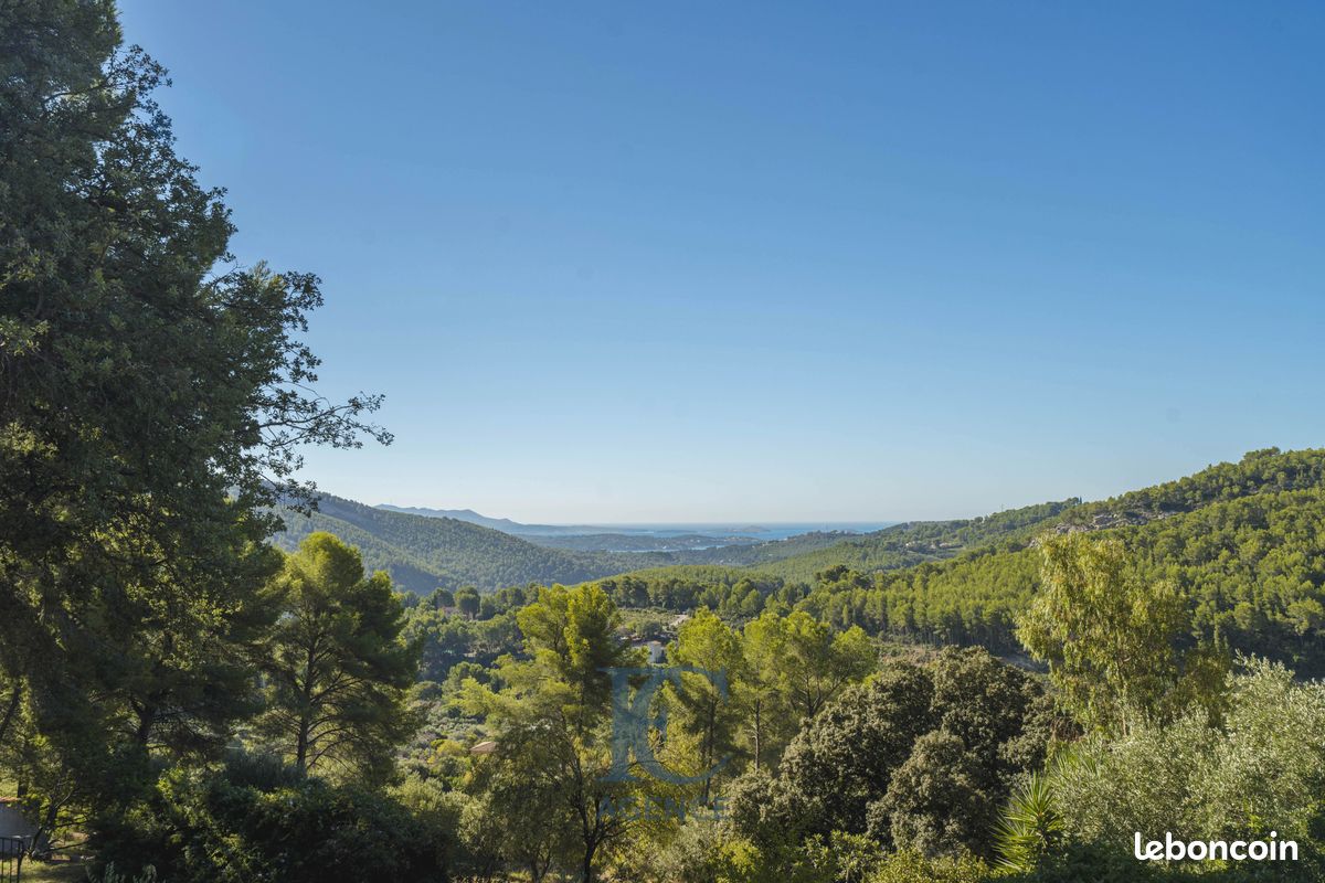 Maison 6 pièces 240 m² · à La Cadière-d'Azur · 240 m² · 1 250 000 €