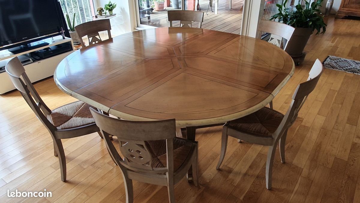 Track - table de repas ronde - Roche Bobois | €4,500