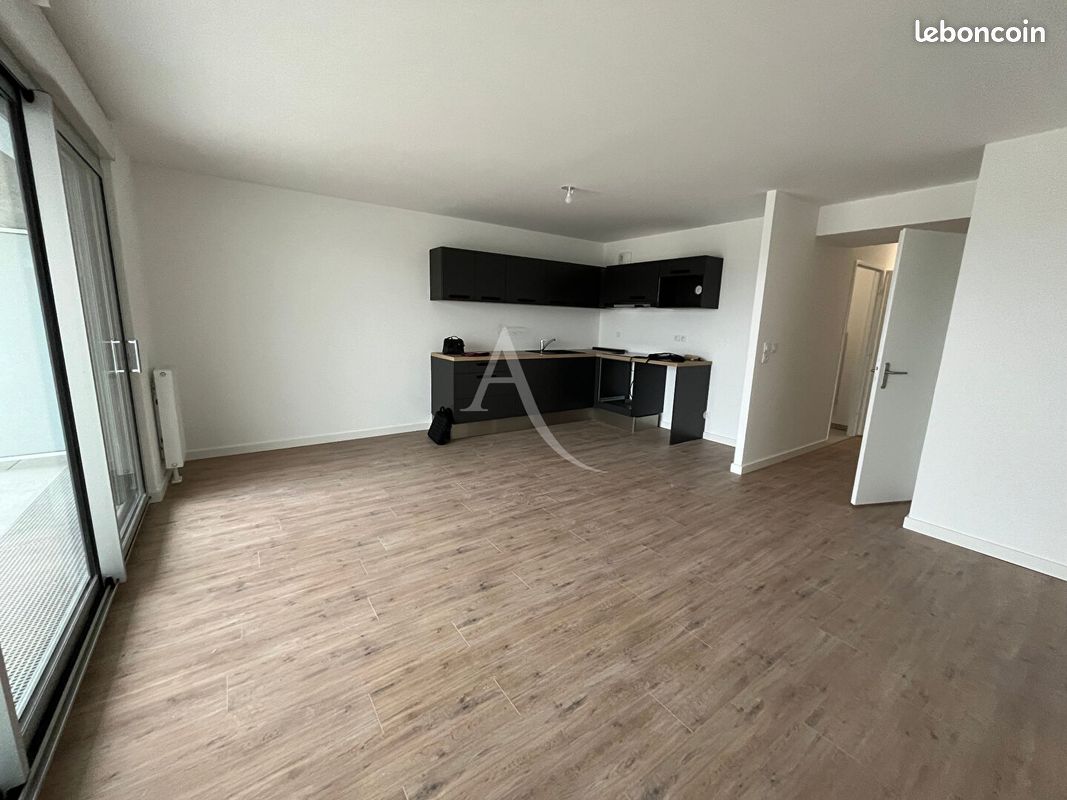 Appartement 3 pièces 64 m² · à Fleury-les-Aubrais · 64 m² · 825 €/mois